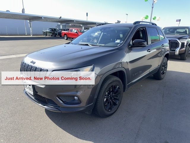 2023 Jeep Cherokee Altitude Lux