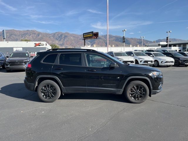 2023 Jeep Cherokee Altitude Lux