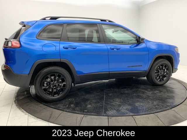 2023 Jeep Cherokee Altitude Lux