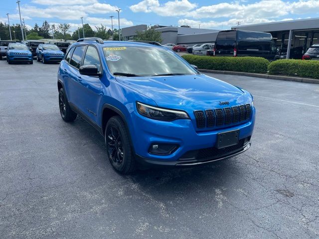 2023 Jeep Cherokee Altitude Lux