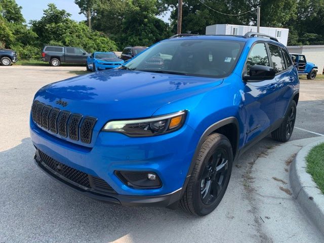 2023 Jeep Cherokee Altitude Lux