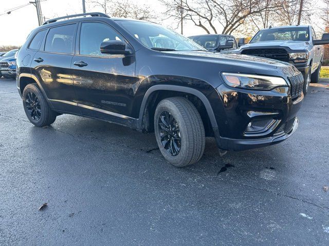 2023 Jeep Cherokee Altitude Lux