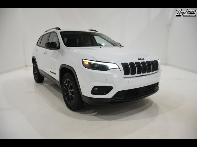 2023 Jeep Cherokee Altitude Lux