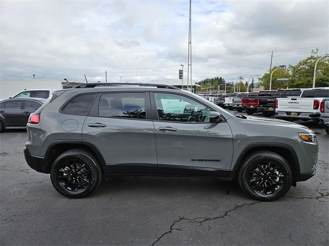 2023 Jeep Cherokee Altitude Lux