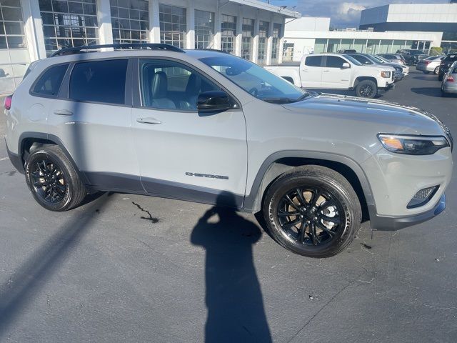 2023 Jeep Cherokee Altitude Lux