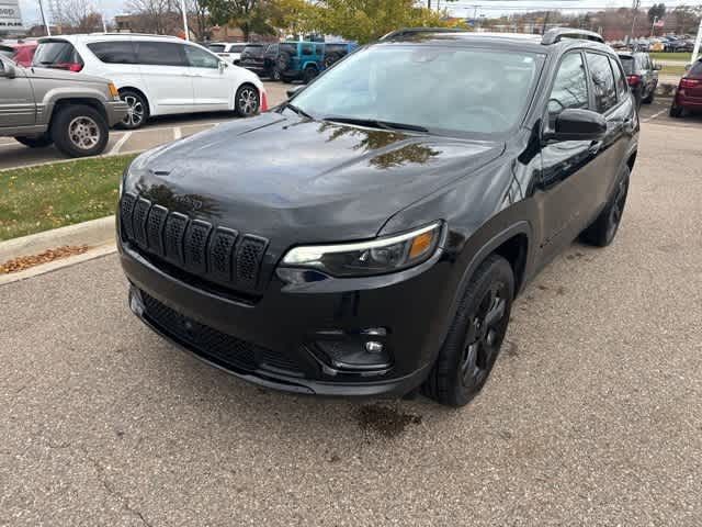 2023 Jeep Cherokee Altitude Lux