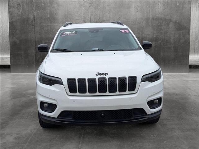 2023 Jeep Cherokee Altitude Lux