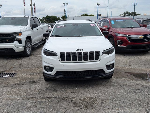 2023 Jeep Cherokee Altitude Lux