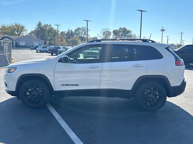 2023 Jeep Cherokee Altitude Lux