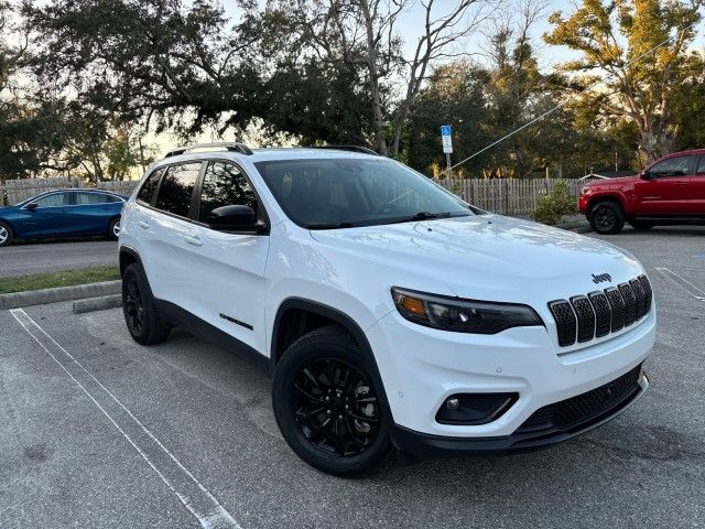 2023 Jeep Cherokee Altitude Lux