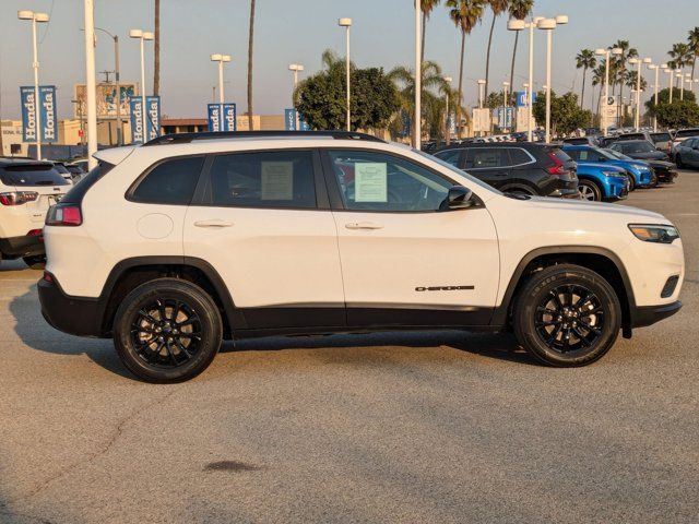 2023 Jeep Cherokee Altitude Lux