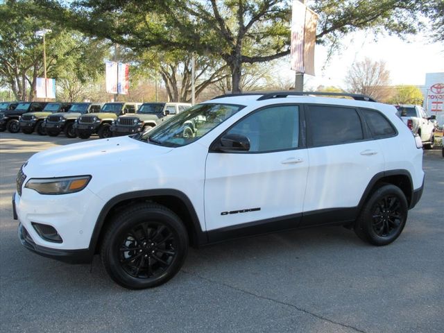 2023 Jeep Cherokee Altitude Lux