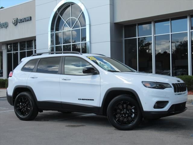 2023 Jeep Cherokee Altitude Lux