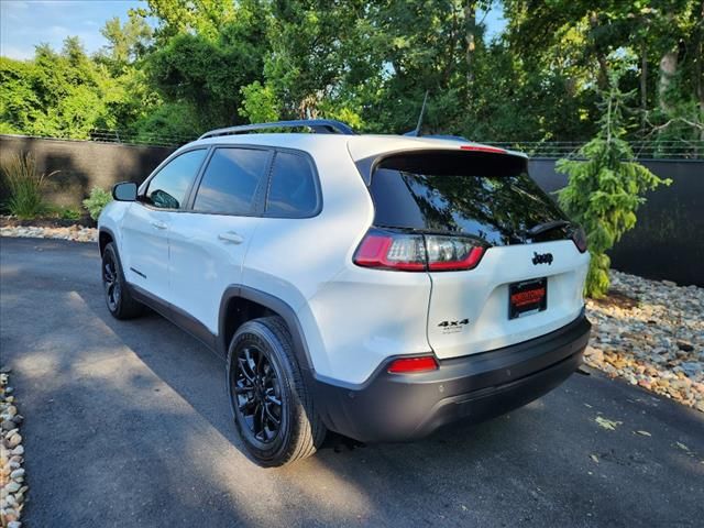 2023 Jeep Cherokee Altitude Lux