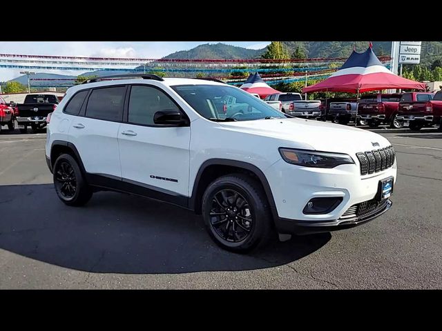 2023 Jeep Cherokee Altitude Lux