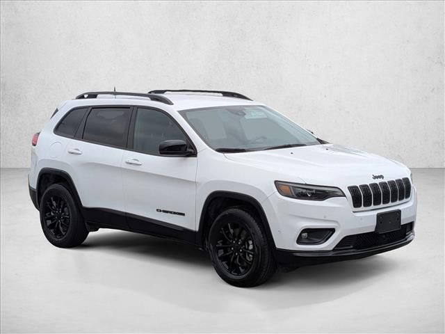 2023 Jeep Cherokee Altitude Lux
