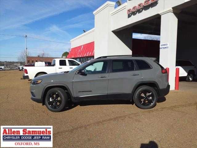 2023 Jeep Cherokee Altitude Lux