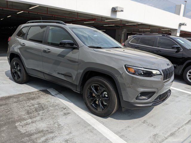 2023 Jeep Cherokee Altitude Lux