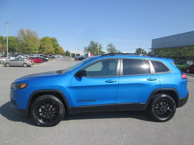 2023 Jeep Cherokee Altitude Lux