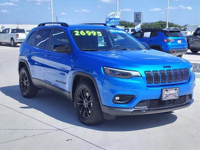 2023 Jeep Cherokee Altitude Lux