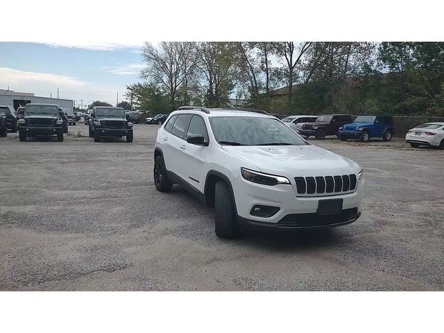 2023 Jeep Cherokee Altitude Lux