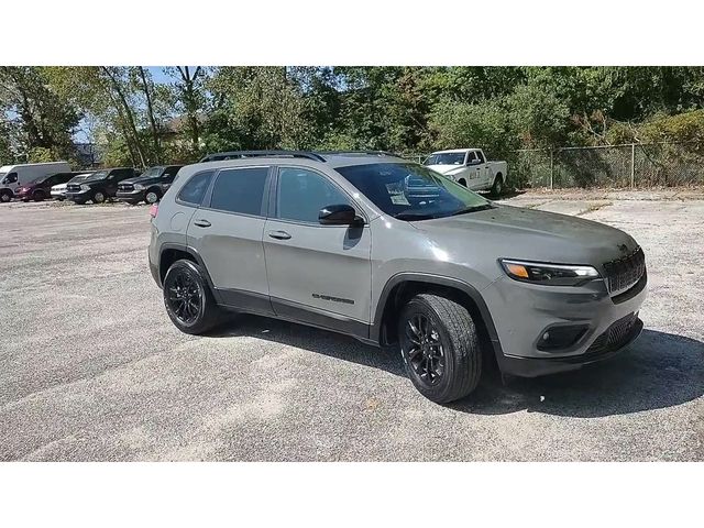 2023 Jeep Cherokee Altitude Lux