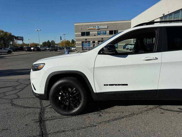 2023 Jeep Cherokee Altitude Lux