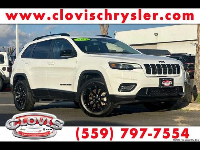 2023 Jeep Cherokee Altitude Lux