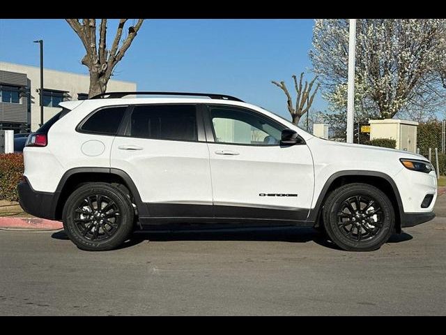 2023 Jeep Cherokee Altitude Lux