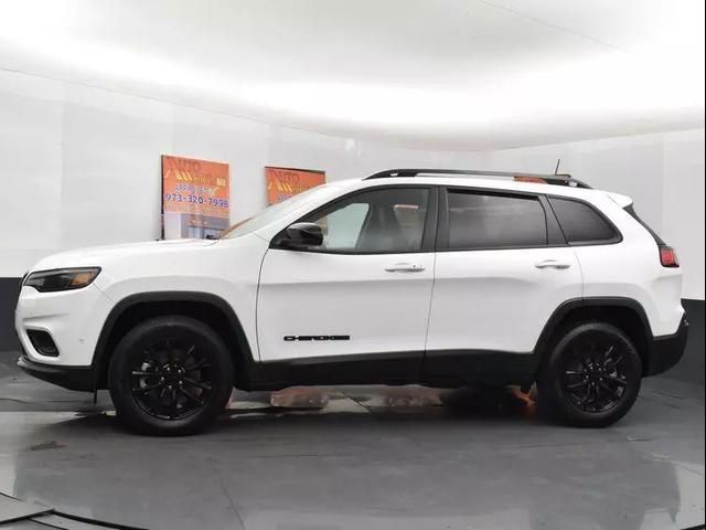 2023 Jeep Cherokee Altitude Lux