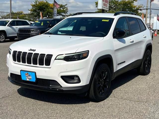 2023 Jeep Cherokee Altitude Lux