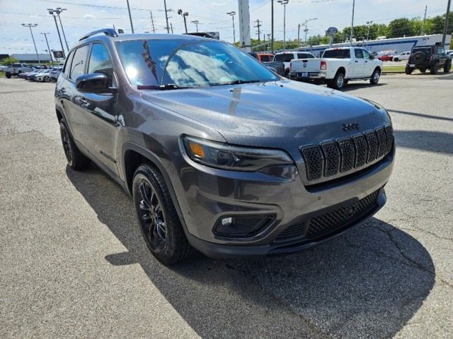 2023 Jeep Cherokee Altitude Lux