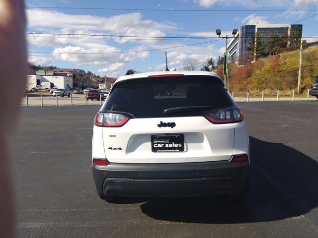 2023 Jeep Cherokee Altitude Lux