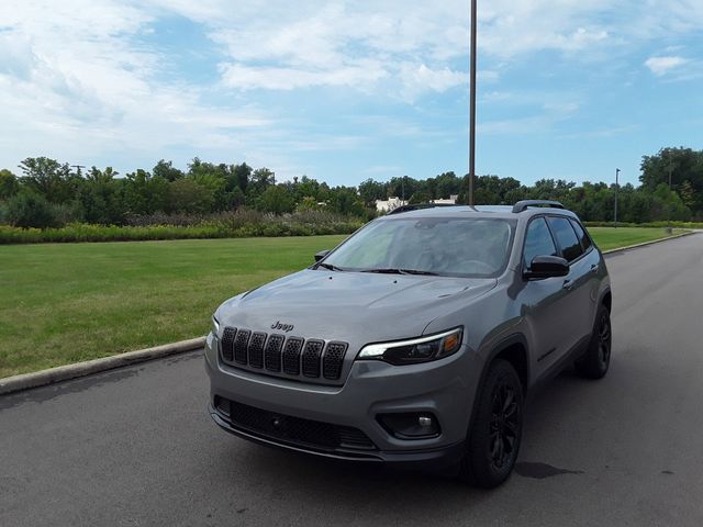 2023 Jeep Cherokee Altitude Lux