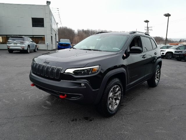 2023 Jeep Cherokee Trailhawk