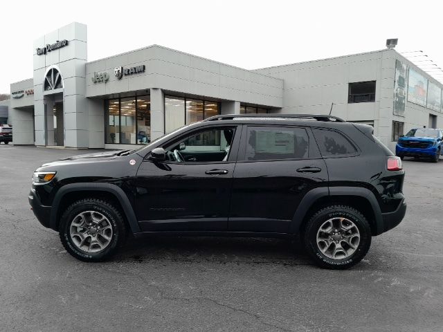 2023 Jeep Cherokee Trailhawk