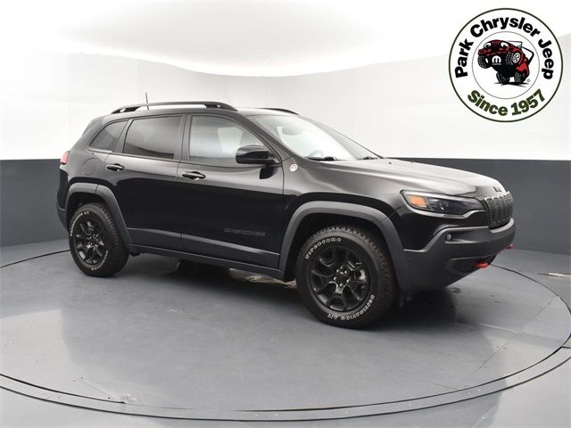 2023 Jeep Cherokee Trailhawk