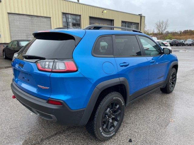 2023 Jeep Cherokee Trailhawk