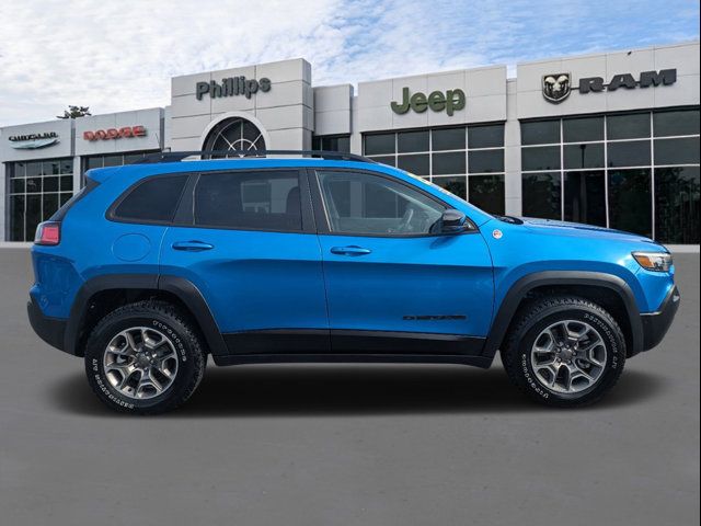 2023 Jeep Cherokee Trailhawk