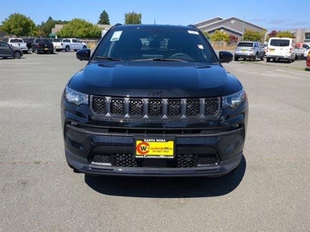 2023 Jeep Compass Altitude