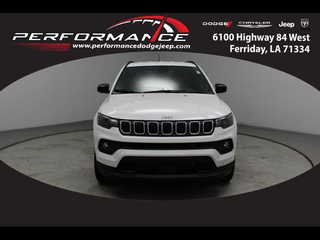 2023 Jeep Compass Latitude Lux