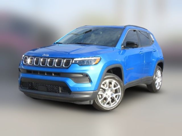 2023 Jeep Compass Latitude Lux