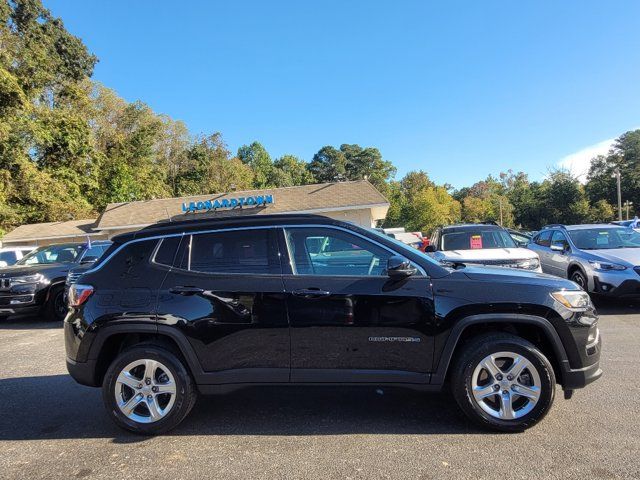 2023 Jeep Compass Latitude