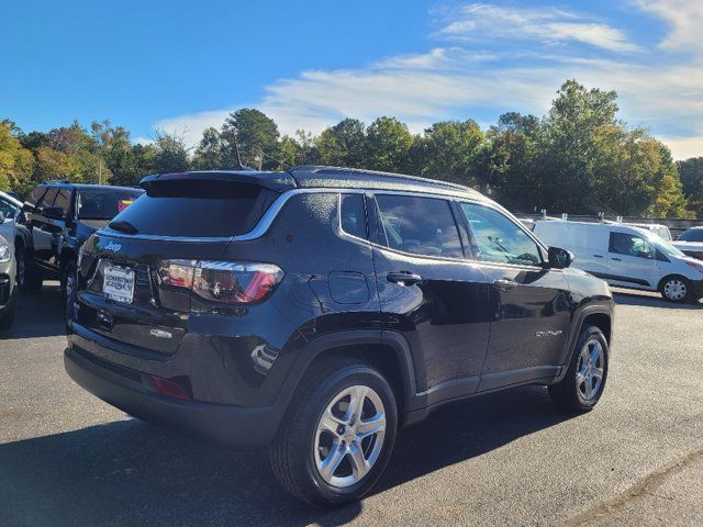 2023 Jeep Compass Latitude