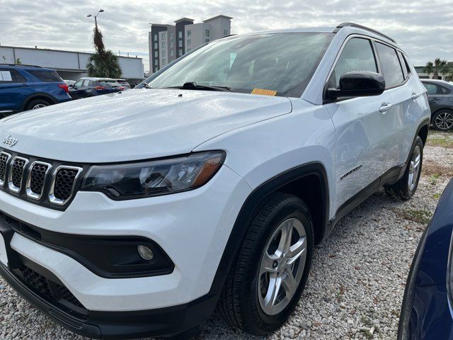 2023 Jeep Compass Latitude