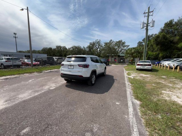 2023 Jeep Compass Latitude