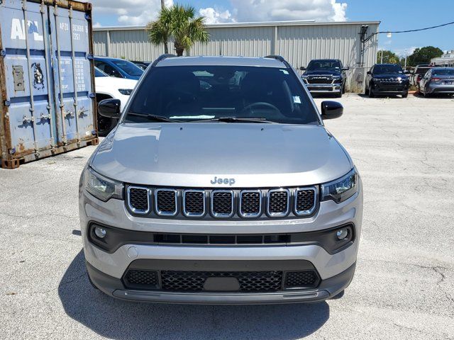 2023 Jeep Compass Latitude