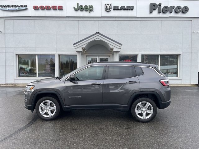 2023 Jeep Compass Latitude