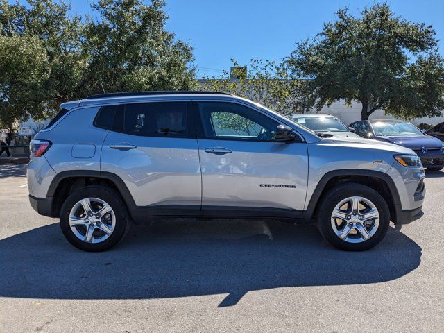 2023 Jeep Compass Latitude