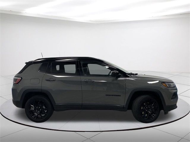 2023 Jeep Compass Altitude